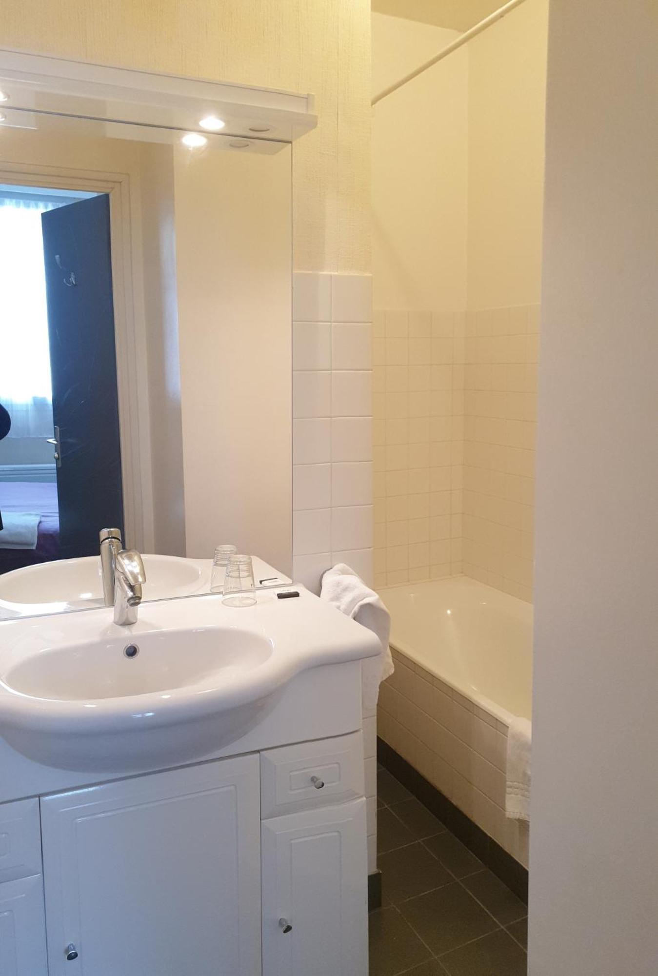 L'Annexe Residence Hoteliere Classee Pontivy Exterior foto